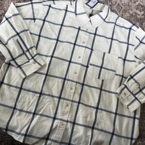Universal Thread Women's White Cream Blue Plaid Button Down 1X